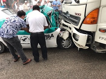 Accidente vial en el boulevard Chahué