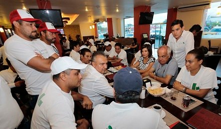 Con apoyo de Liconsa se agiliza entrega de tarjetas a damnificados en el Istmo
