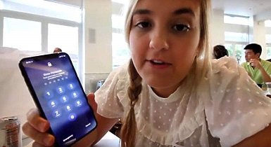 Despedido de Apple porque su hija youtuber filtra en un video los secretos del iPhone X