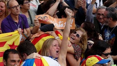 El Parlament proclama el inicio del proceso constituyente de la república catalana