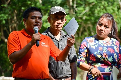 José Hernández supervisa electrificación en Puente de Cuajinicuil