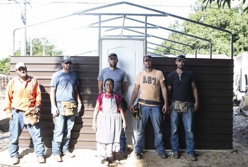 Por “llamado de Dios”, construirán 200 casas