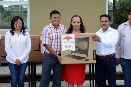 Gobierno Municipal Huatulco reafirma compromiso por la educación