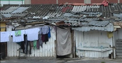 Cientos de mexicanos aun esperan  una vivienda tras el sismo del 85