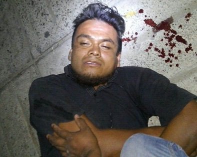 Detienen a presunto ratero en Cocoa, Huatulco