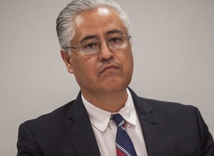 Juez concede amparo al rector de la UAEM y a su esposa