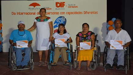 Huatulco conmemora Día de las Personas con Capacidades Diferentes y Día Internacional contra el VIH