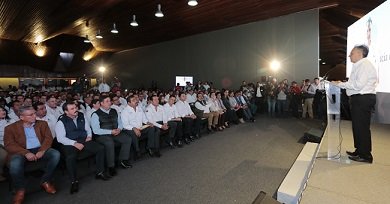 Leche Liconsa gratuita para 203 municipios indígenas de Oaxaca