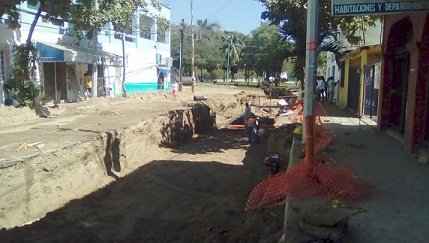 Reciben a turistas con los hoyos abiertos en Huatulco, Oaxaca