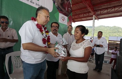 Liconsa lleva leche fortificada al 85% de los municipios del país