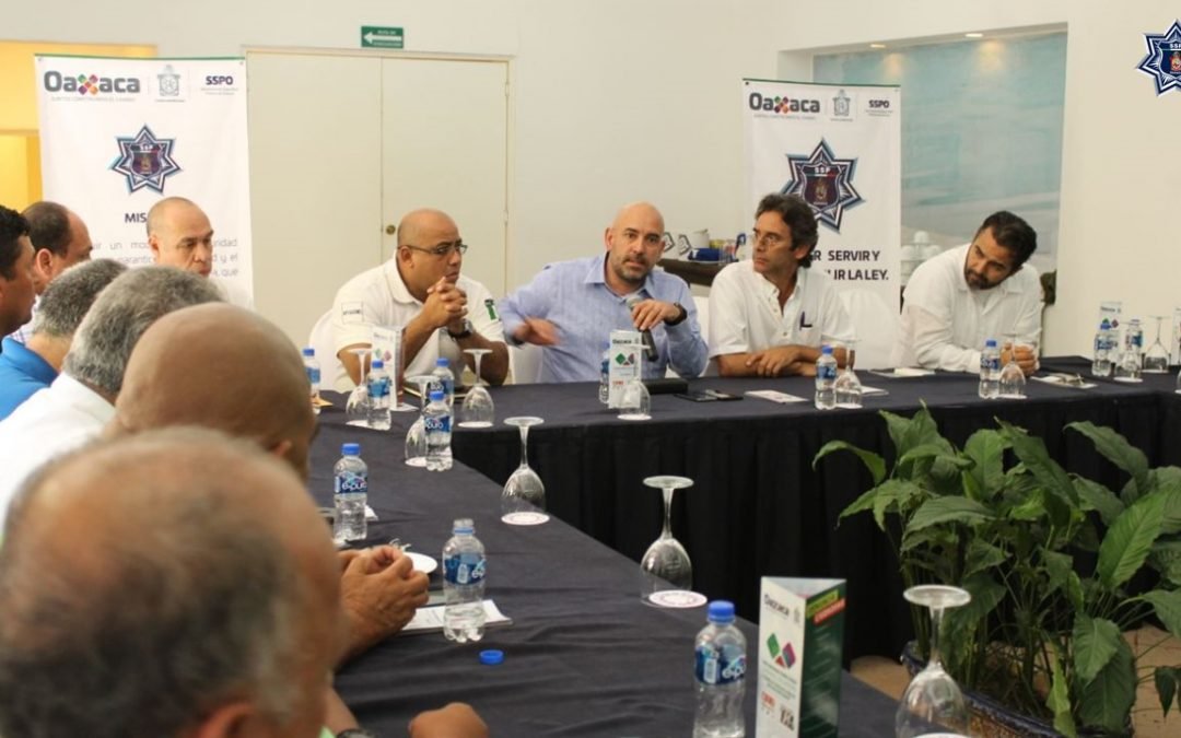 Participa SSPO en reunión estratégica de seguridad con hoteleros y empresarios de Huatulco