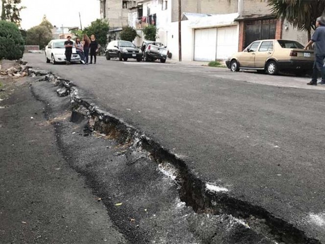 Dinero de fotomultas será para reparar calles tras 19-S: Mancera