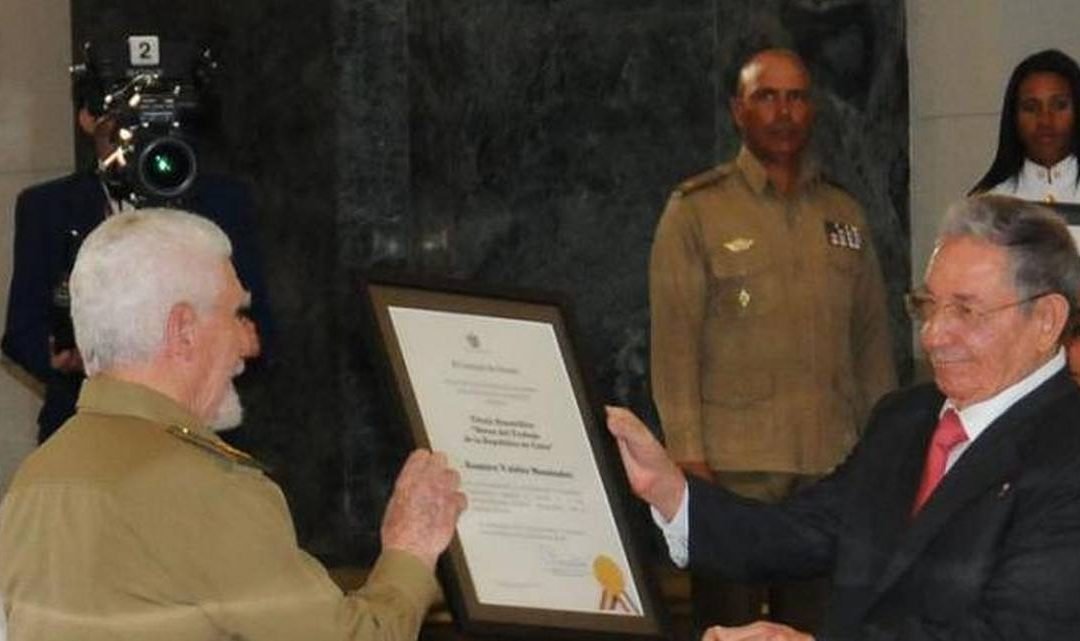 ¿Adiós a los ‘históricos’? Junto a Raúl Castro,