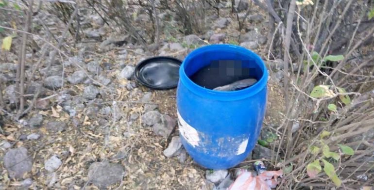 Asesinan a mujer y la dejan dentro de un tambo en Oaxaca