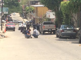 Desconocidos Matan A Balazos A Ocupante De Auto, En Pinotepa