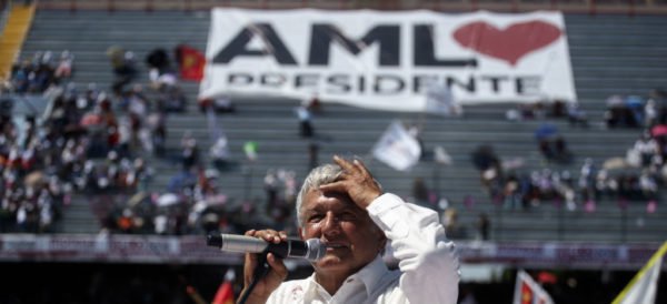 AMLO rechaza desaparición de Semar y Sedena; son rumores de la #MafiaDelPoder