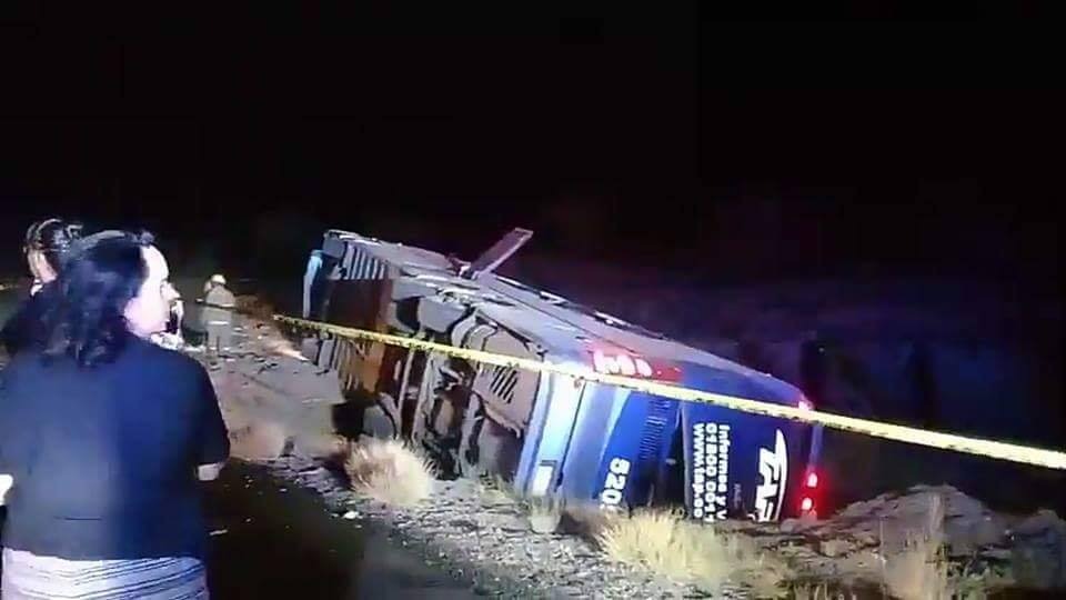 Camionazo deja al muertos 7 muertos en tramo Sonoyta-Caboca;
