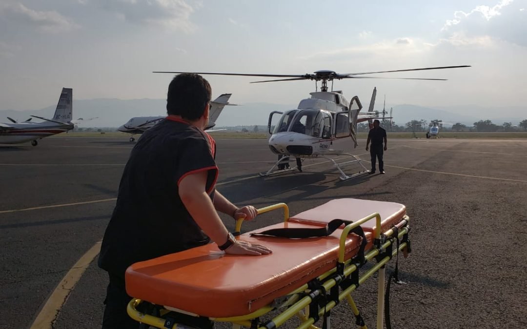 Traslada SSO a adolescente que sufrió descarga eléctrica