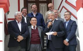 AMLO fusionará Diconsa y Liconsa