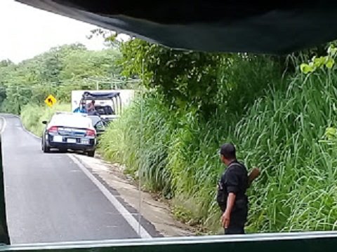 Localizan Cadáver Ejecutado En Inmediaciones De La Carretera federal 200