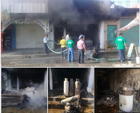 Arde expendio de carnitas frente a Central Camionera