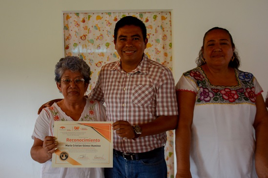 DIF Huatulco concluye cursos de capacitación