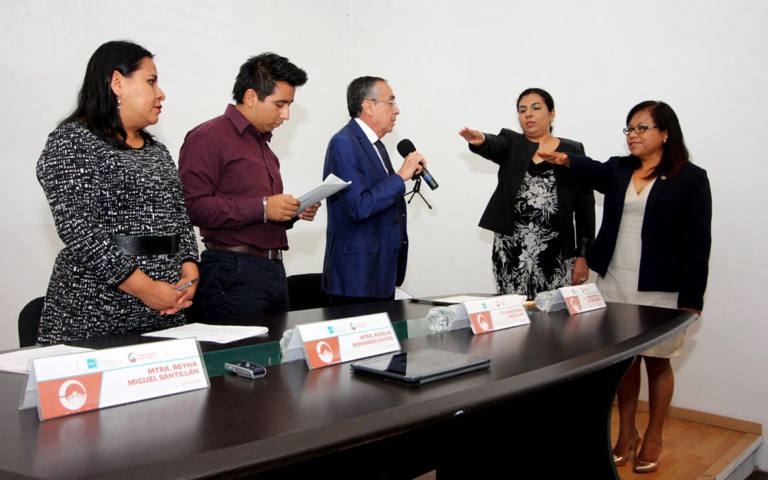 Se renueva consejo consultivo ciudadano del IAIPO