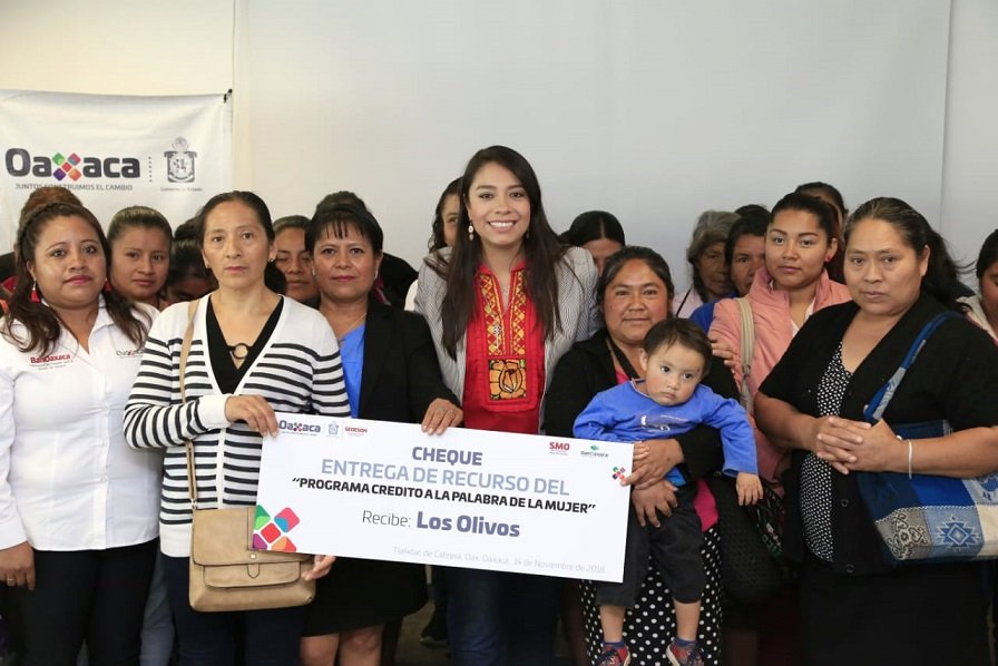 A través de más créditos, Gobierno de Oaxaca continúa trabajando en el empoderamiento de las mujeres