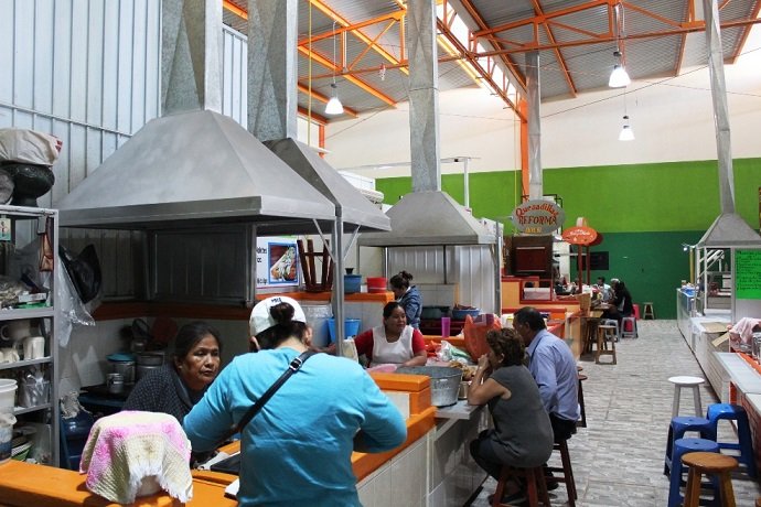 Concluye Sinfra rehabilitación de cinco mercados en oaxaca 