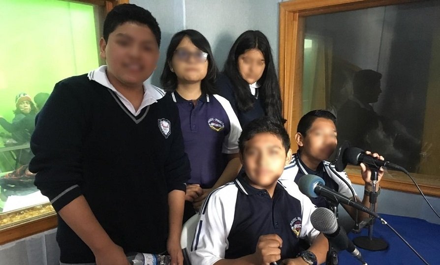 Realiza radios escolares del IEEPO grabaciones de producción apoyada por Unicef