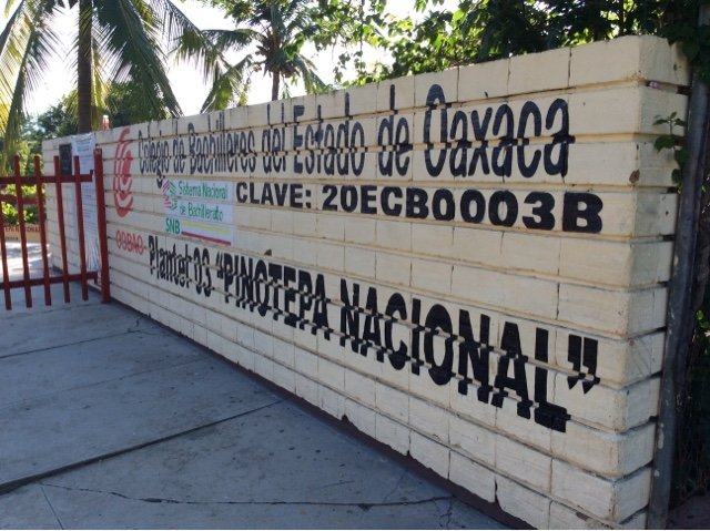 Atacan a balazos a menor estudiante del COBAO en Pinotepa Nacional