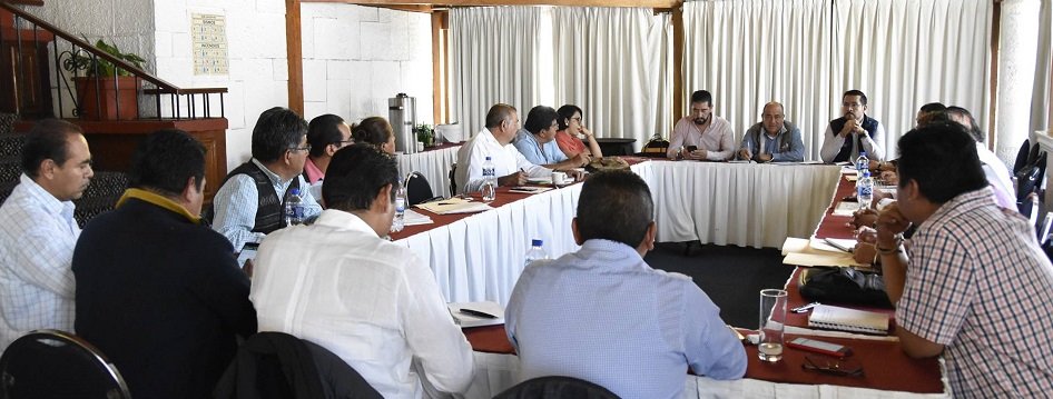 Fortalecimiento de escuelas normales requiere de trabajo conjunto: IEEPO