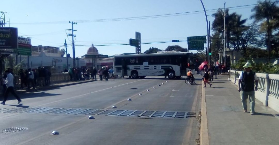 Atiende IEEPO en el ámbito de sus competencias solicitudes de docentes de educación física