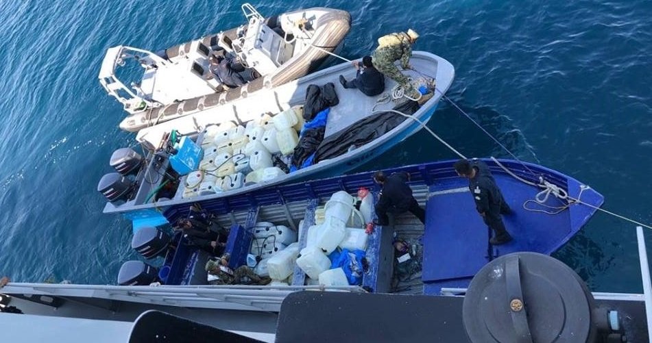 Armada de México asegura media tonelada de cocaína frente a las costas