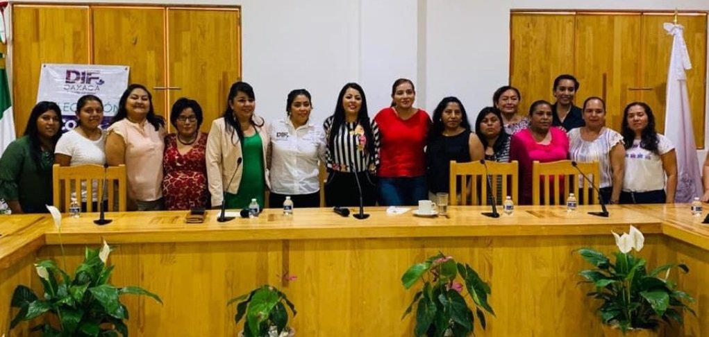Delegaciones Regionales del DIF Estatal caminan de la mano con las familias oaxaqueñas