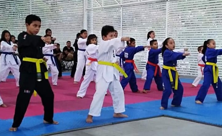 Evalúan a alumnos de Taekwondo Do “Guerrero Indomable Huatulco”