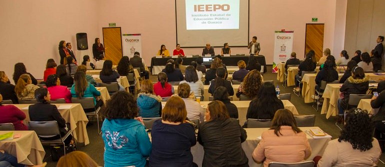 Imparte IEEPO diplomado a educadoras para fomentar la lectura en infantes