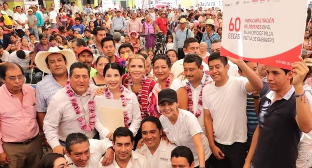 Ivette Morán de Murat encabeza gira “Juntos” en el municipio de Putla Villa de Guerrero
