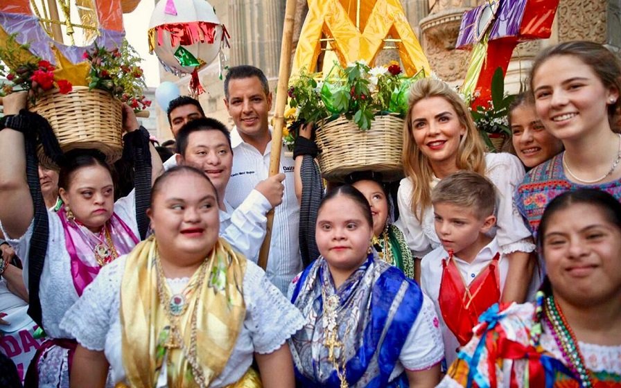 DIF Estatal Oaxaca realiza exitosa calenda “Por un Oaxaca Incluyente” en la capital oaxaqueña