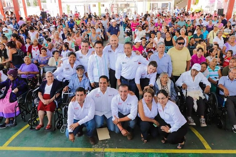 La caravana DIF cumple cinco días de recorrido por las 13 agencias de la capital oaxaqueña