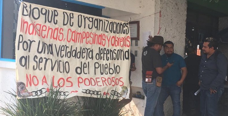 Toma CIPO oficinas de la DDHPO; piden reunión con nuevo titular