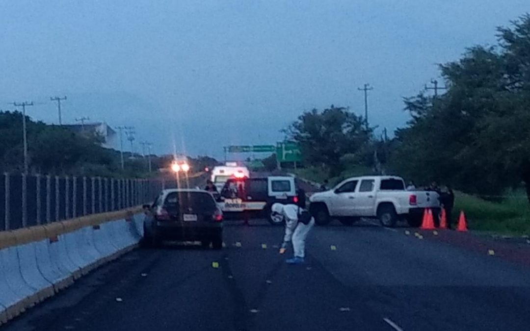 Dos hombres fueron asesinados a balazos en la autopista México-Acapulco