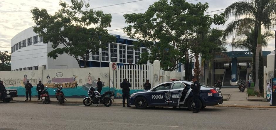 Porros pretendían tomar la faculta de Odontología