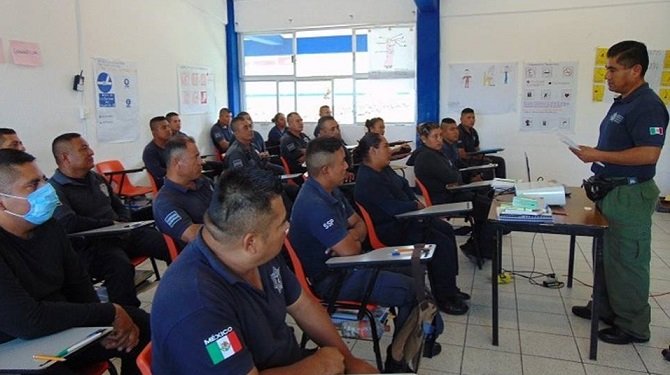 Culminan 144 elementos policiales capacitaciones de Formación Inicial y Competencias Básicas