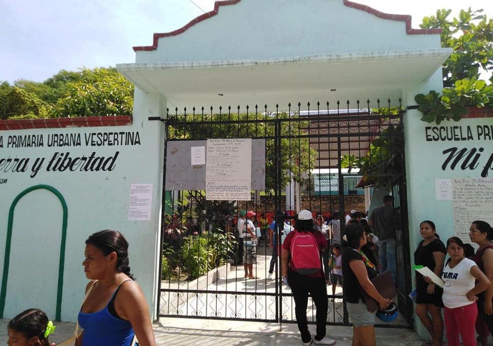 En escuela “Mi Patria es Primero” no inscriben a alumnos que sus padres no acompletan pago de reinscripción
