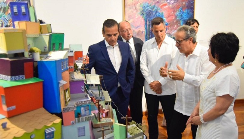 Inaugura Alejandro Murat exposición de arte chicano en el Mupo