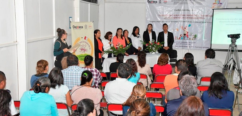Fortalece IEEPO convivencia escolar con capacitación a madres, padres de familia y personal educativo