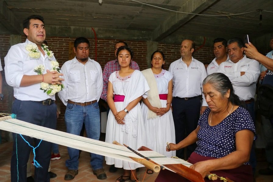Inician Icapet y Coesfo capacitaciones para beneficiarios del Programa Estatal de Sericicultura