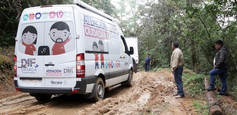 Cumplimos la instrucción gubernamental: Caravana DIF llegó a la Sierra Norte
