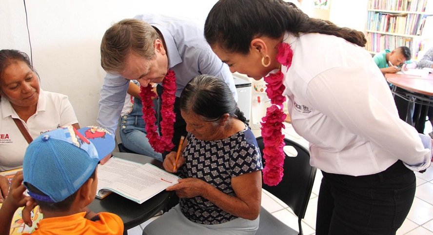 En Oaxaca, Fortalecen tareas por la educación en Reunión Regional Sureste del INEA